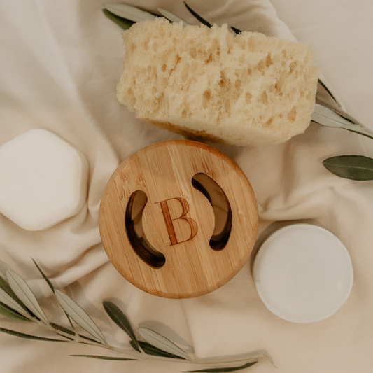 Shampoo and conditioner bar with bamboo case 